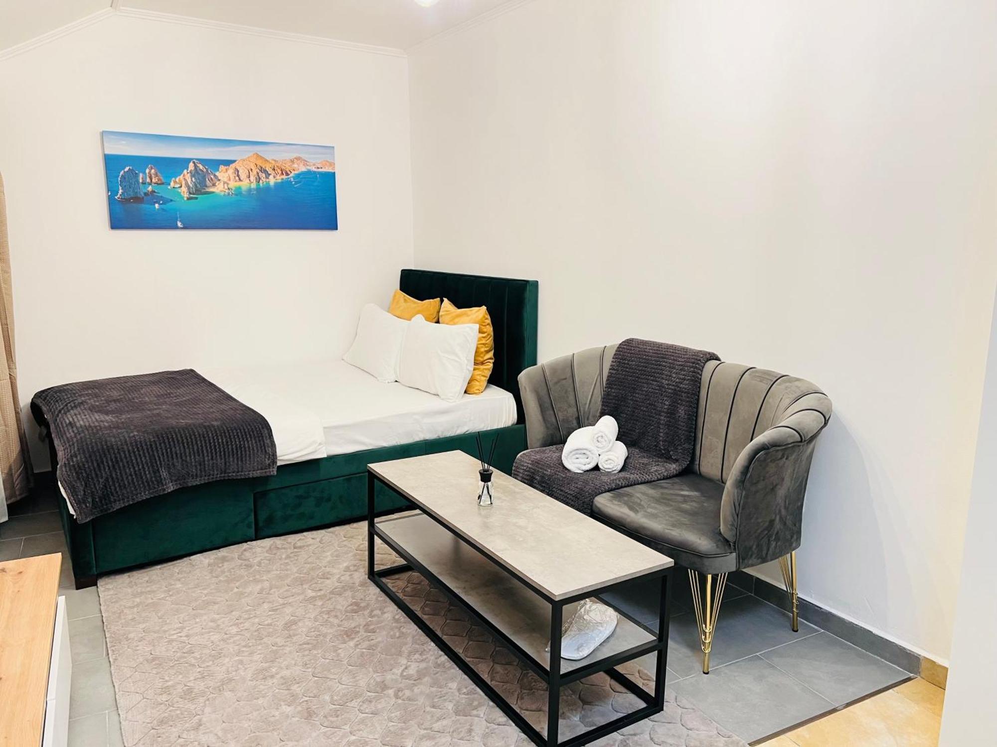 Ndl City Center Apartment คลูจ-นาโปกา ภายนอก รูปภาพ