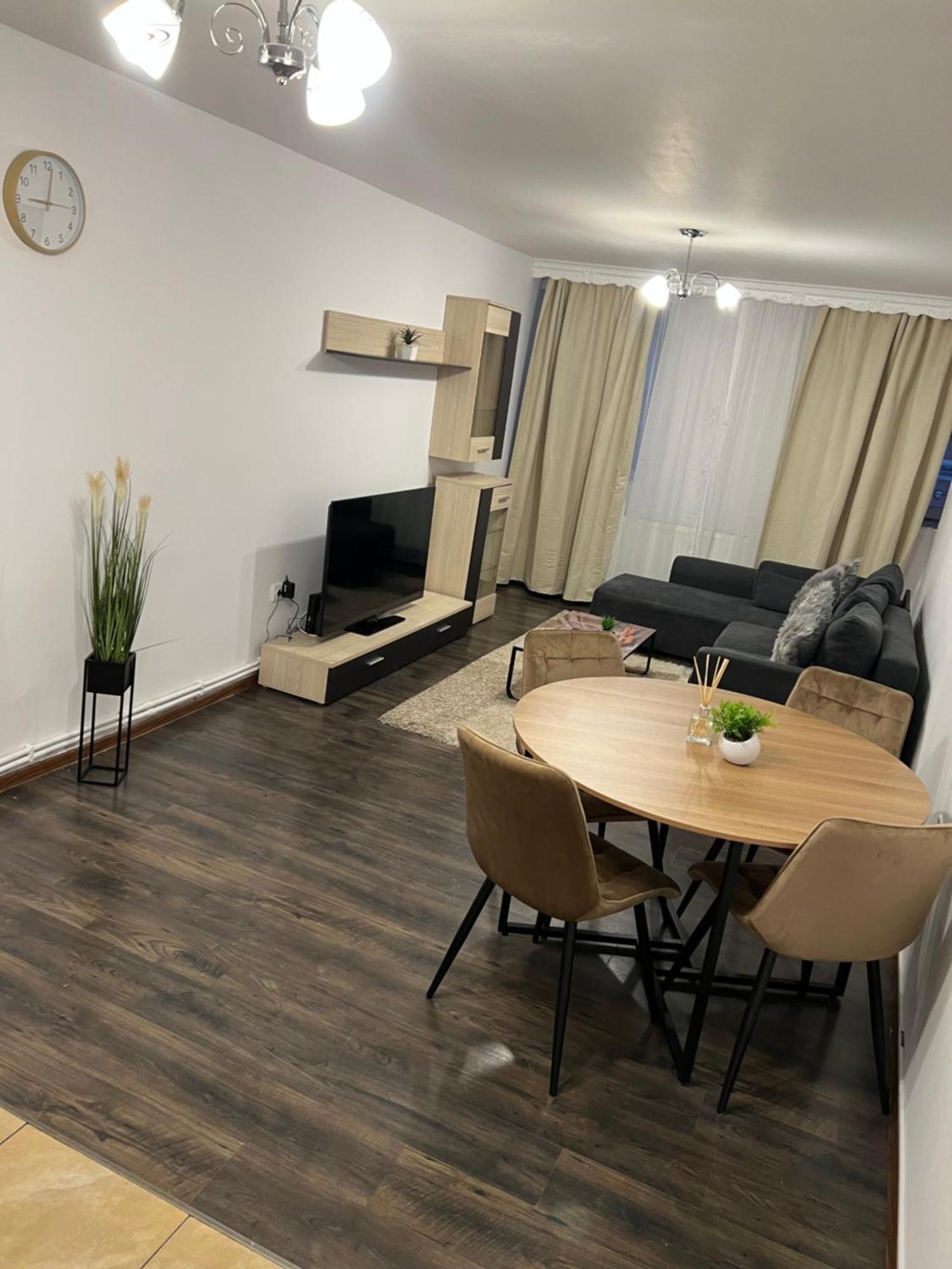 Ndl City Center Apartment คลูจ-นาโปกา ภายนอก รูปภาพ